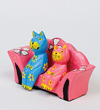 28-026 Статуэтка mini КОШКИ на диване в асс.