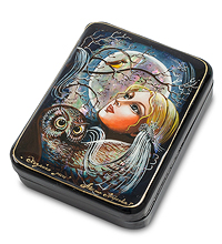 ШК-55/56 Шкатулка Федоскино "Хозяйка леса" исп. Маркова