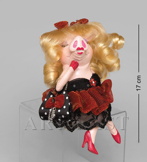 SK-01 Фигурка "Пигги Красавица"